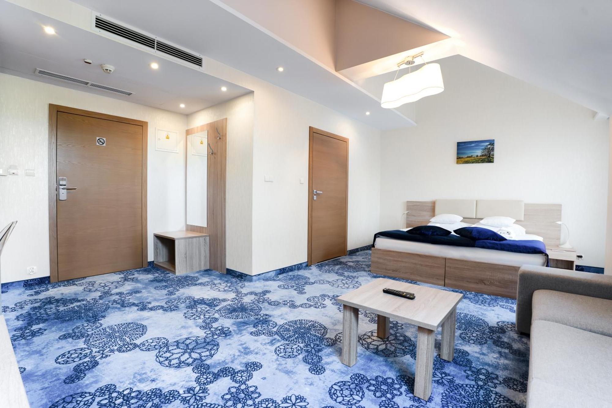 Hotel Zacisze Wegierska Gorka Exterior photo